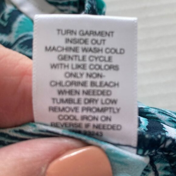 New York & Company Halter Top XS Teal Blue Tribal Print Blouse Ethnic Boho Artsy - Picture 6 of 10